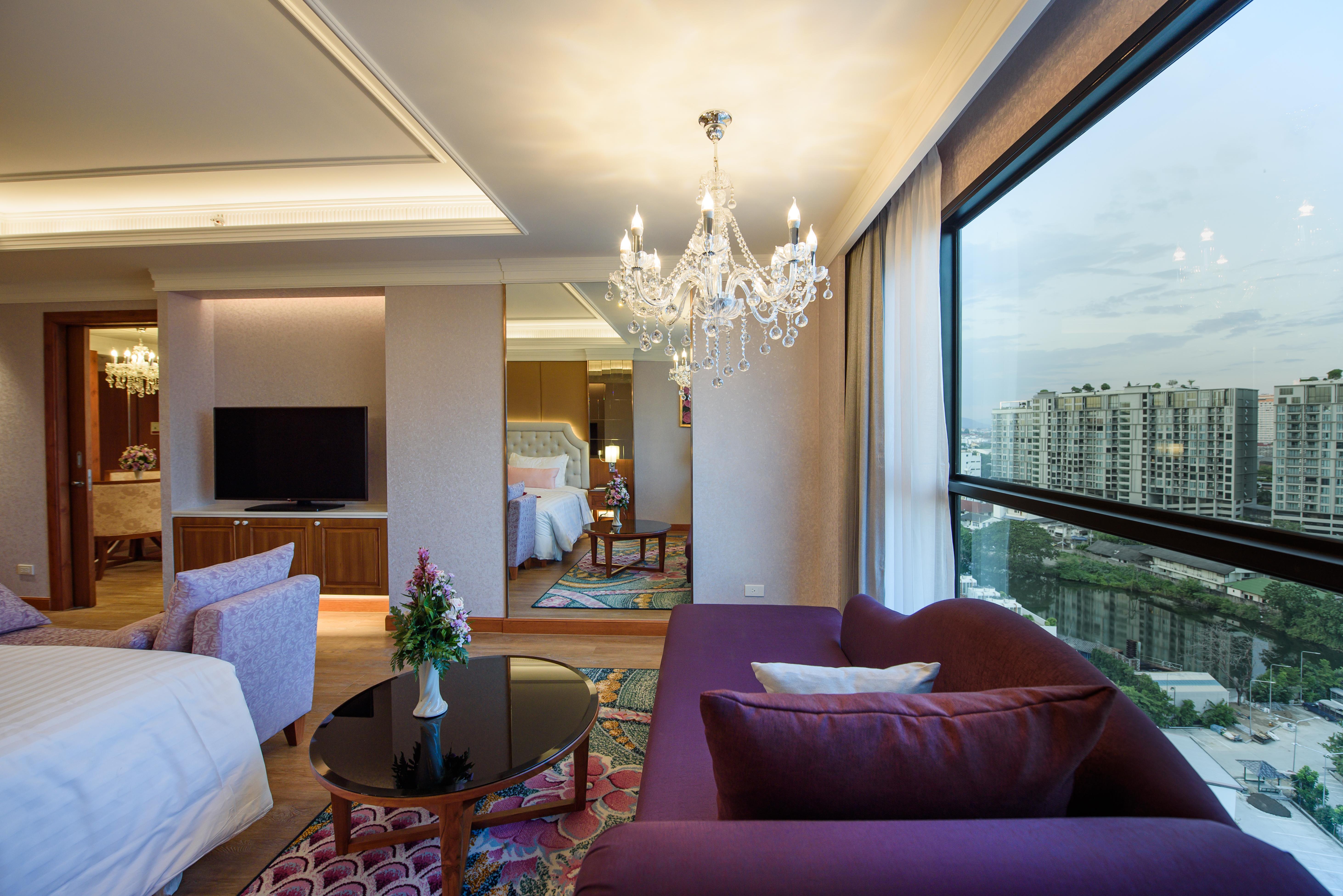 The Empress Premier Chiang Mai - Sha Extra Plus Exterior foto A suite at the hotel