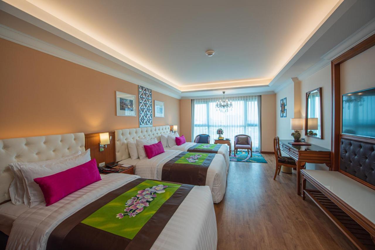 The Empress Premier Chiang Mai - Sha Extra Plus Exterior foto Deluxe Family Room